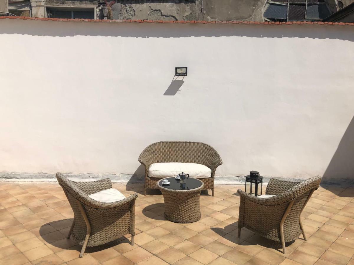 La Casetta Rossa Napoli Bagian luar foto